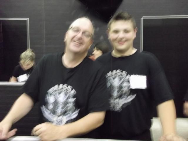 [Linked Image from i184.photobucket.com]