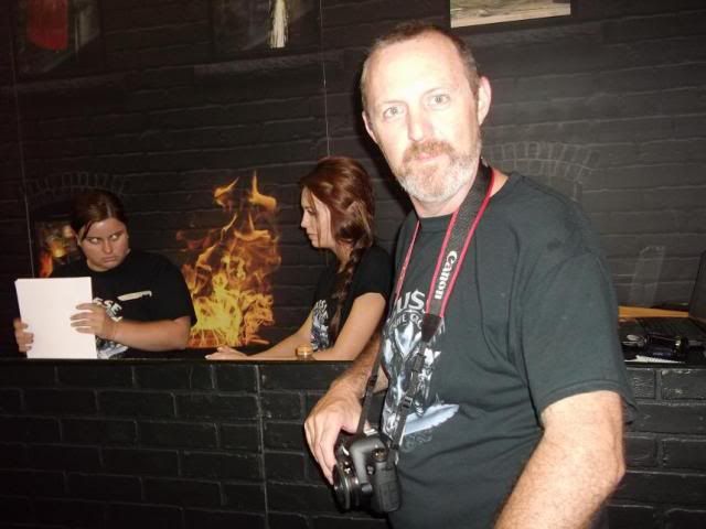 [Linked Image from i184.photobucket.com]