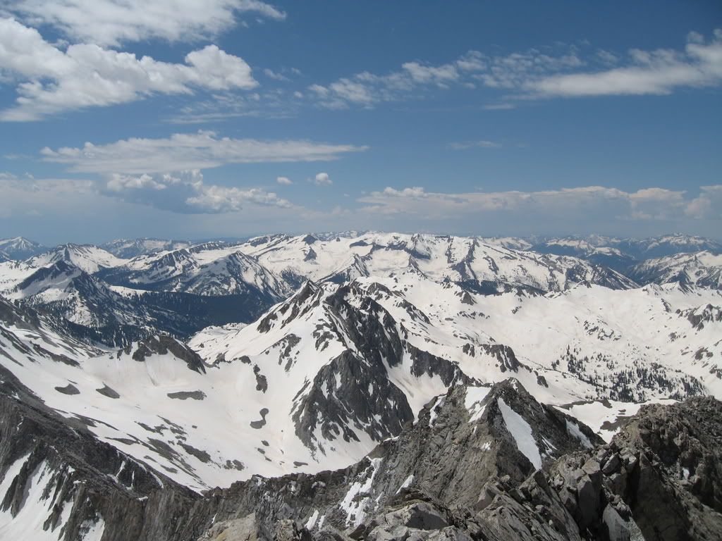 UN11180063.jpg