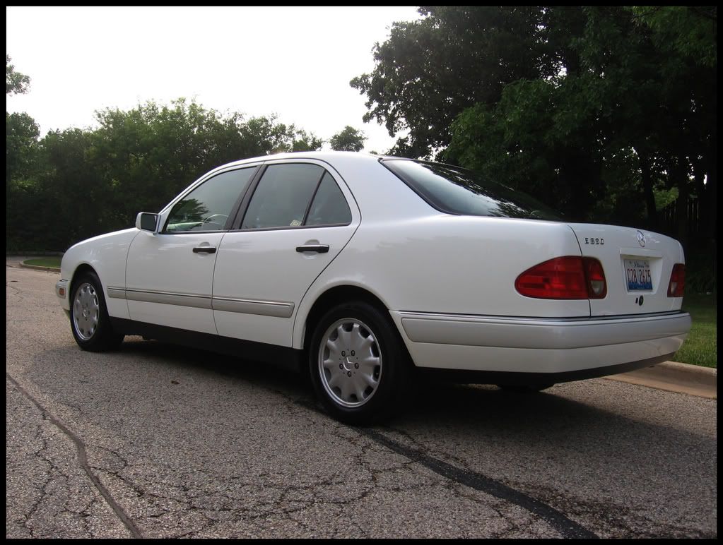 Mercedes benz e320 white #6