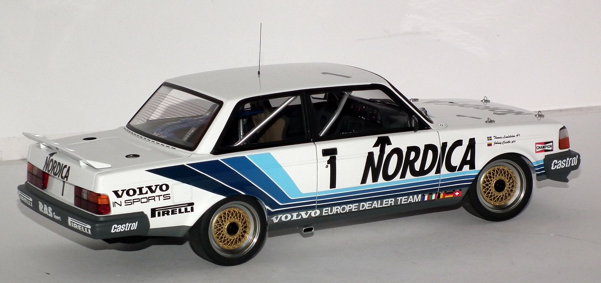 Autoart Volvo 240 Turbo DTM 1986 Zolder - 1st | DiecastXchange Forum