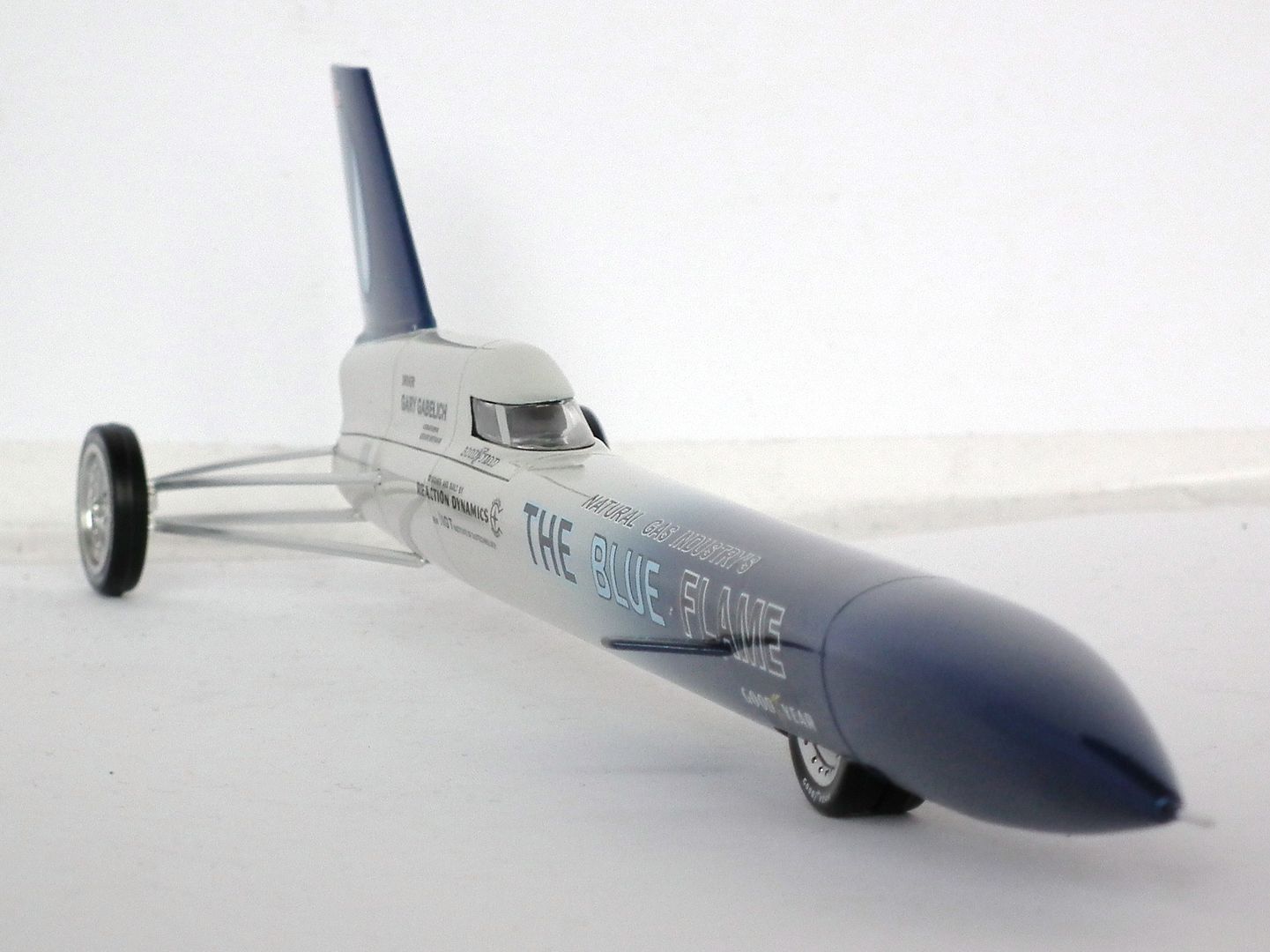 Bizarre 'The Blue Flame' Land Speed Record Car - DX 1:43 (and Smaller ...