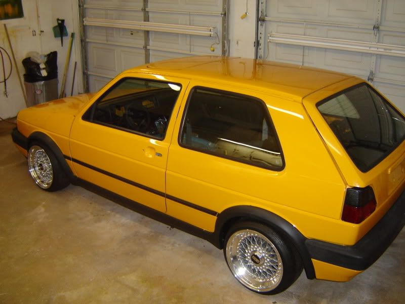 http://i184.photobucket.com/albums/x181/vr6swap/Yellow/DSC00860.jpg
