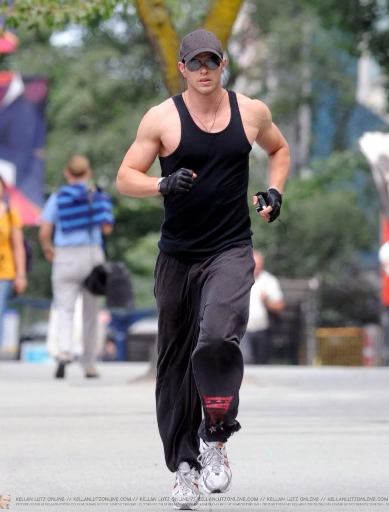 SPICEHEART FORUMS - KEVIN FEDERLINE bringing sexy back!!!!!!!! En la