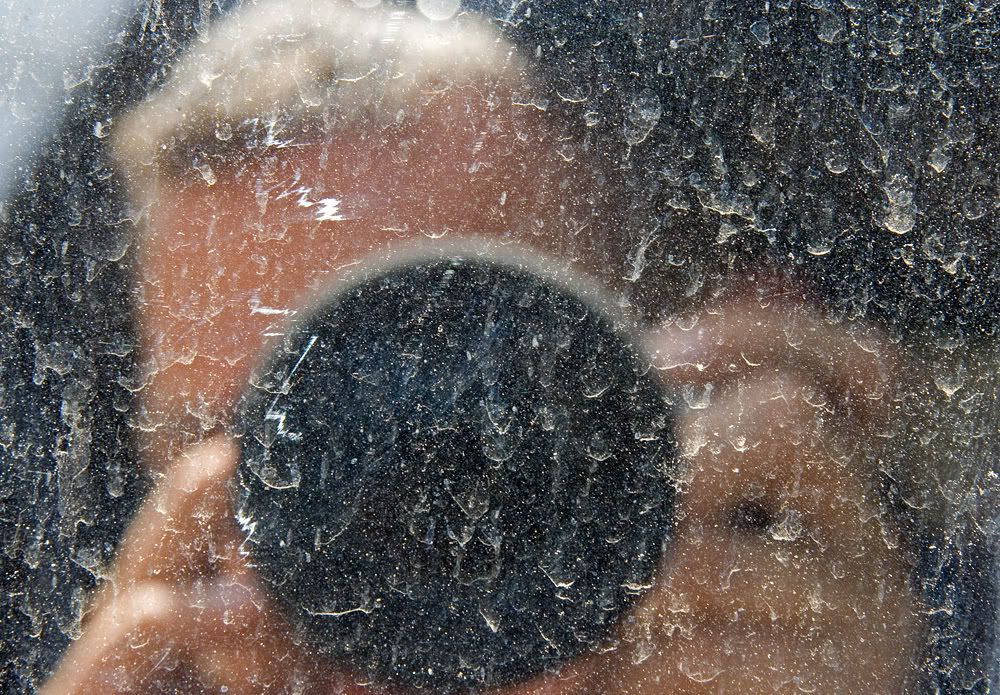 IMAGE: http://i184.photobucket.com/albums/x287/lee123321/Photography/Rescue%20Mission/Mirror.jpg