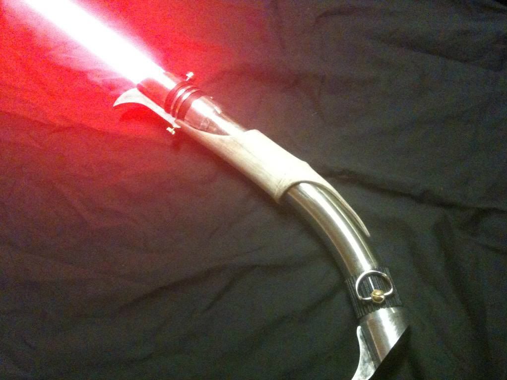 curved hilt lightsaber toy