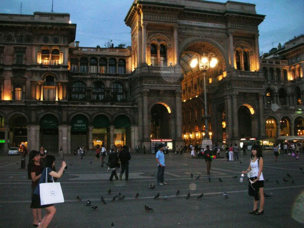 Milan City Plaza Duomo #4