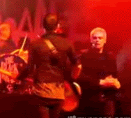 Obrázek “http://i184.photobucket.com/albums/x64/mychem-photos/gerardsmackthat.gif” nelze zobrazit, protože obsahuje chyby. Obrázek “http://i184.photobucket.com/albums/x64/mychem-photos/gerardsmackthat.gif” nelze zobrazit, protože obsahuje chyby.