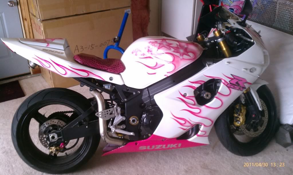 pink gsxr 600