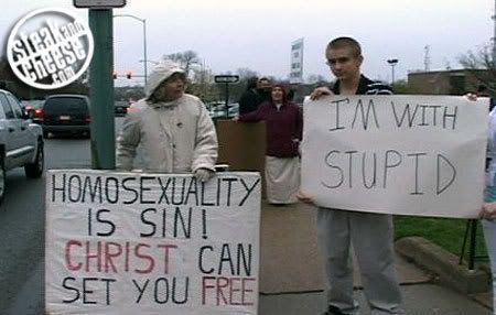 https://i184.photobucket.com/albums/x309/tiredofthis_photos/Im_With_Stupid.jpg
